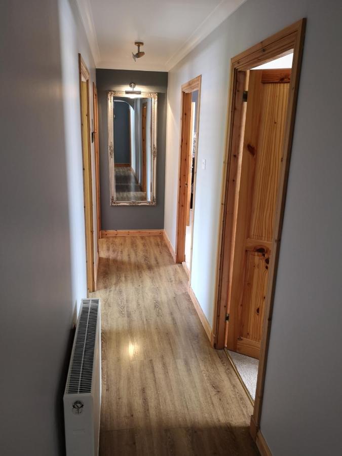 Large Private 3 Bed Bungalow Villa Сторноуей Екстериор снимка